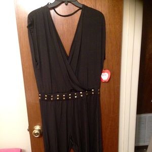 Apple Bottoms black jumper